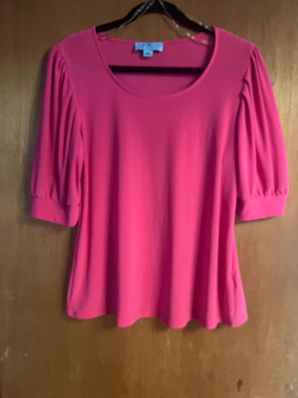 CeCe Scoop Neck Short Sleeve Top in Bright Pink